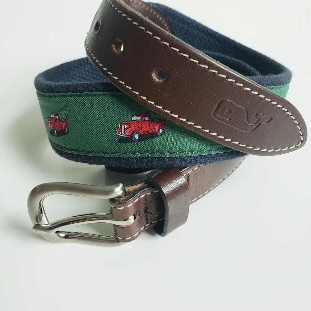 Vineyard Vines Christmas Red Truck Leather Kids Belt - Picture 2 of 5